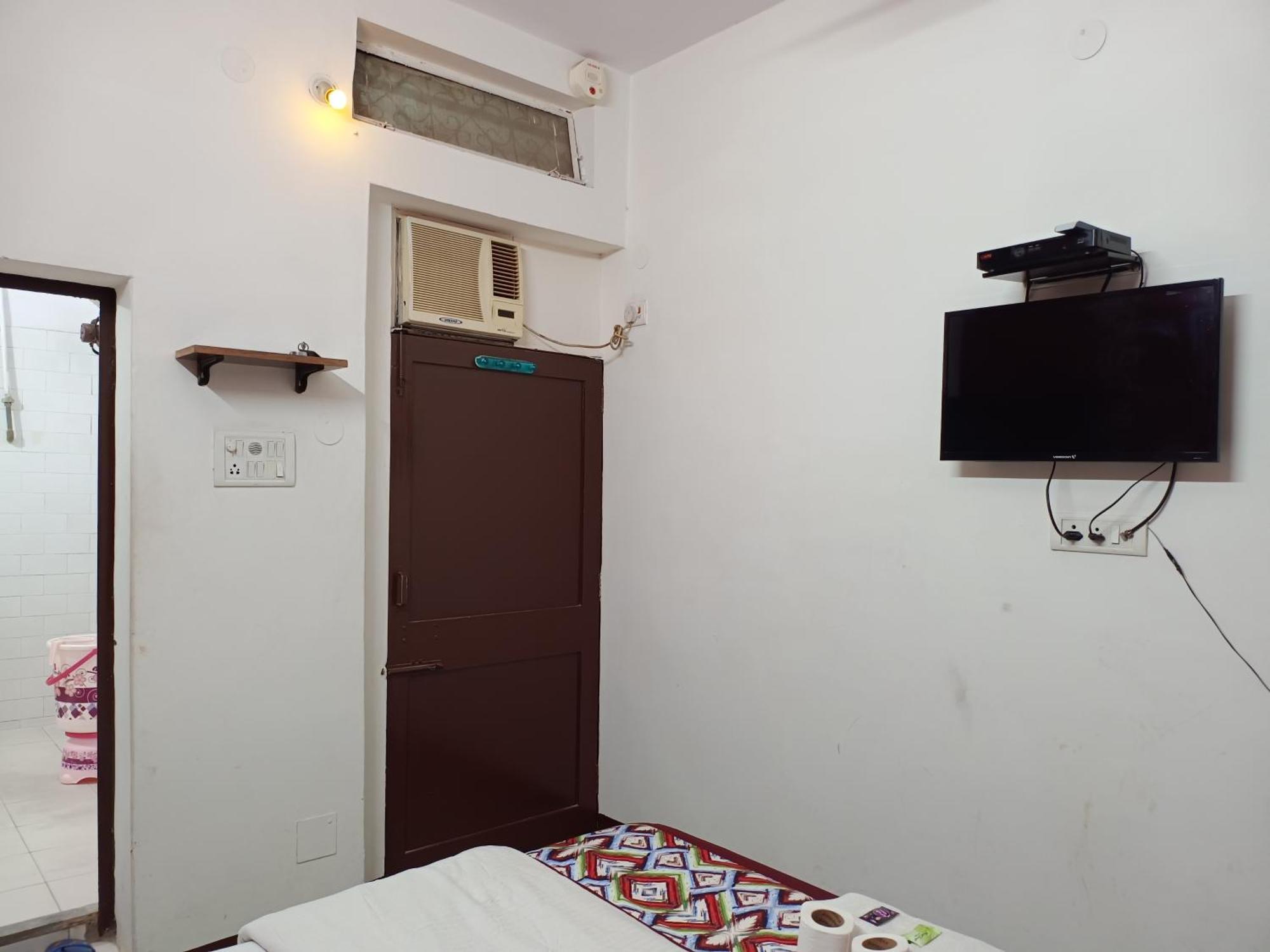 新德里 梅吉思书斋旅馆酒店 外观 照片